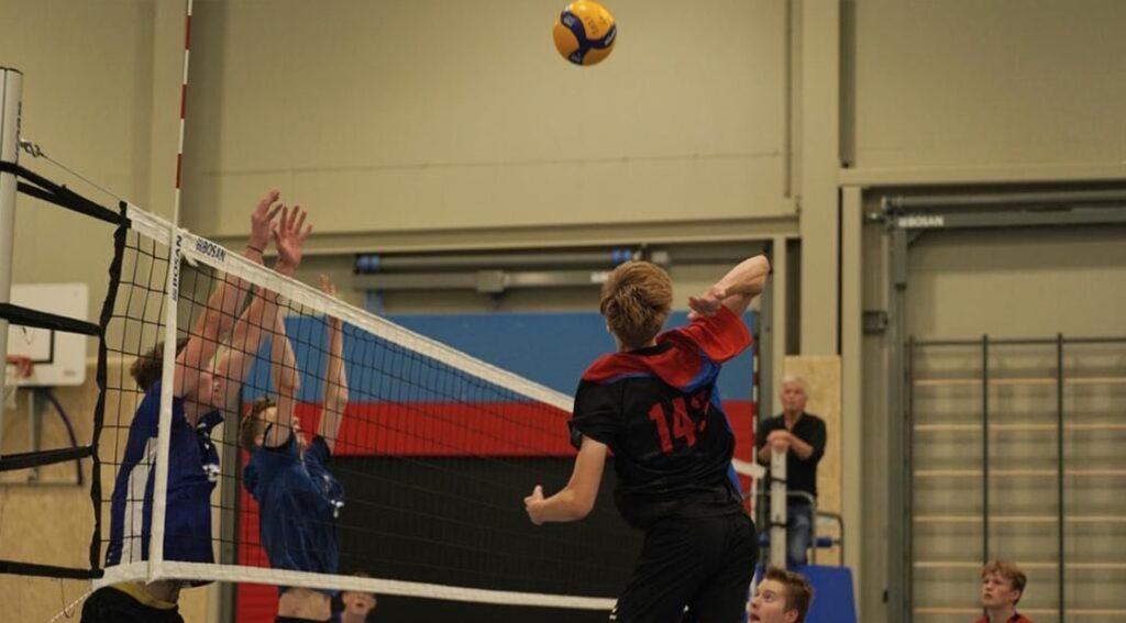 Thijs van der Wal, volleyballer voor Emmanuel University (Georgia). Begeleid door Slamstox