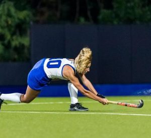 Eva Nunnink - hockeyster voor Duke University, begeleid door Slamstox