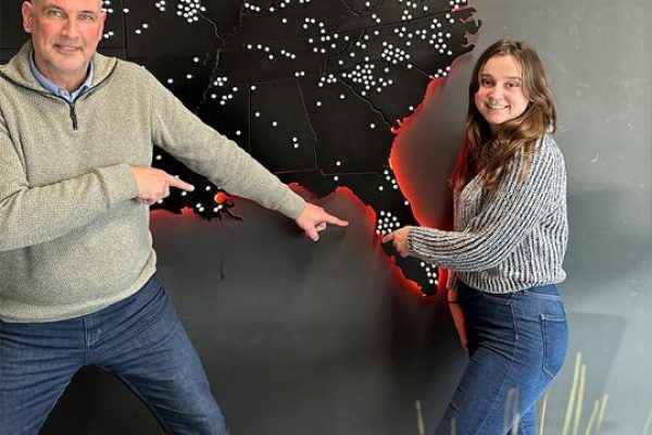 Frederique van den Brul, Sports consultant bij Slamstox en Ron Zwerver, volleybal specialist bij Slamstox