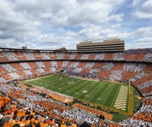 University of Tennessee college football stadium - Slamstox